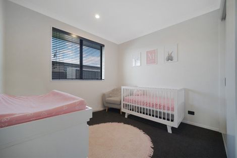 Photo of property in 4 Orawahi Road, Glenbrook, 2681