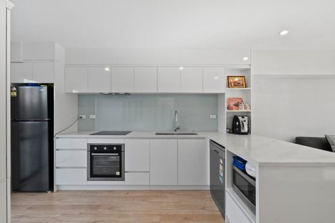 Photo of property in 160c Hill Road, Manurewa, Auckland, 2105