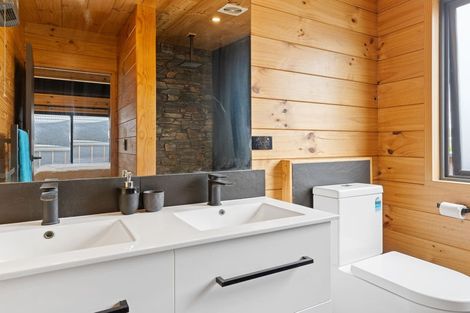 Photo of property in 18 Pembroke Street, Avondale, Christchurch, 8061