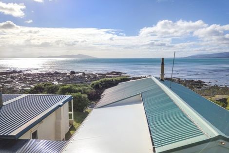 Photo of property in 25 Ocean Parade, Pukerua Bay, 5026