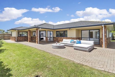 Photo of property in 9 Amylynn Place, East Tamaki, Auckland, 2016