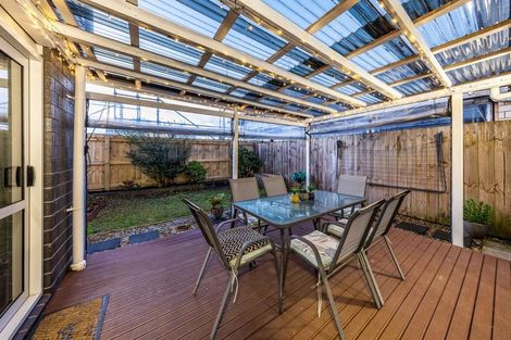 Photo of property in 16 Dolbel Place, Mangere East, Auckland, 2024