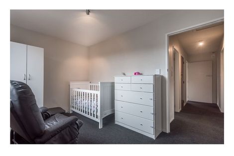 Photo of property in 4 Magenta Place, Broomfield, Christchurch, 8042