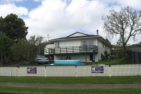 Photo of property in 14 Frobisher Way, Clendon Park, Auckland, 2103