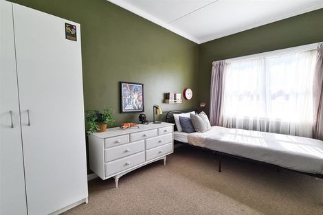 Photo of property in 804 Heretaunga Street East, Parkvale, Hastings, 4122