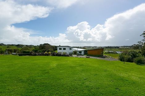 Photo of property in 1408b Devon Road, Brixton, Waitara, 4382
