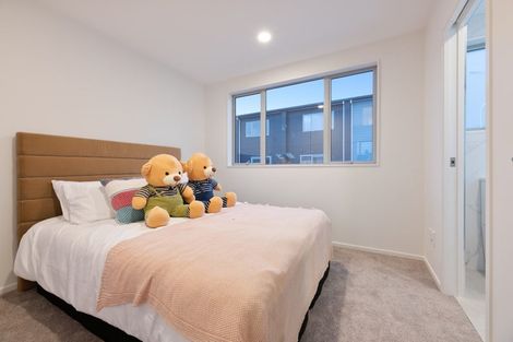 Photo of property in 10/3 Matuhi Rise, Henderson, Auckland, 0612