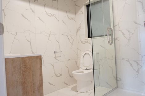 Photo of property in 24a Crestview Rise, Papakura, 2110