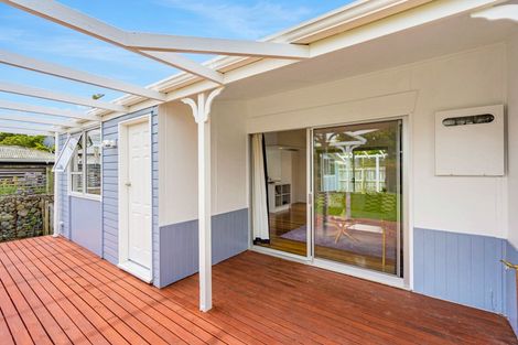 Photo of property in 23 Greenaway Road, Waikanae, 5036