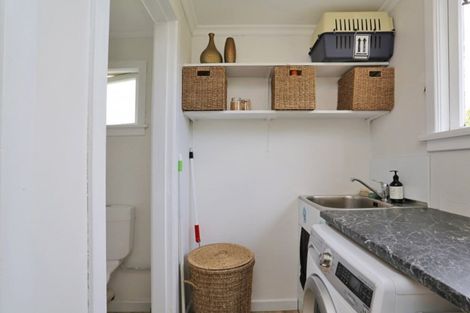 Photo of property in 43 Home Street, Winton, 9720