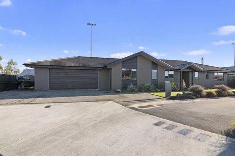 Photo of property in 16 Reserve Lane, Brightwater, 7022