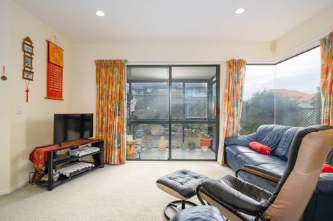 Photo of property in 16 Waverton Terrace, Churton Park, Wellington, 6037