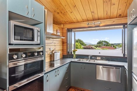Photo of property in 132 Main Road, Waikanae, 5036