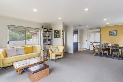 Photo of property in 98 Collingwood Road, Waiuku, 2123