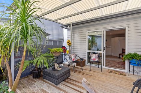 Photo of property in 11 Kamahi Crescent, Papamoa Beach, Papamoa, 3118