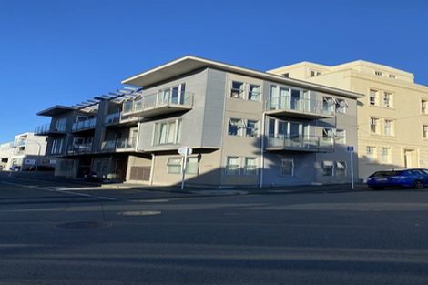 Photo of property in 16 Austin Street, Mount Victoria, Wellington, 6011
