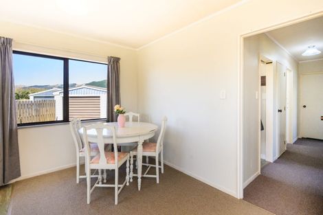 Photo of property in 36 Kowhai Street, Tokomaru, Palmerston North, 4474