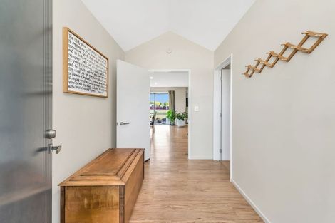 Photo of property in 9 Thorndon Close, Kirwee, Darfield, 7571