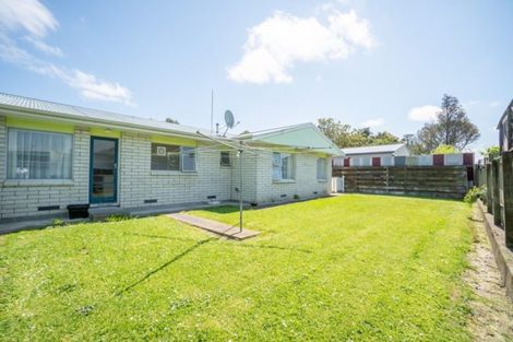 Photo of property in 3 Seddon Street, Takaro, Palmerston North, 4412