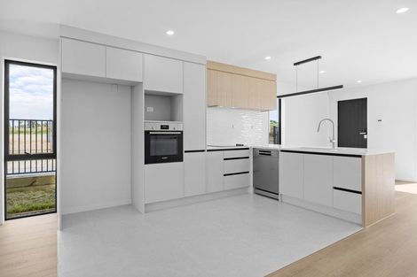 Photo of property in 4 Harikoa Way, Karaka, 2113