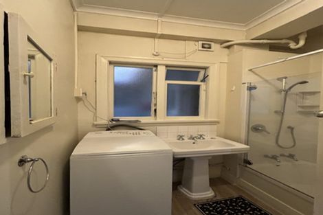 Photo of property in Elms Court Flats, 8/367 The Terrace, Te Aro, Wellington, 6011