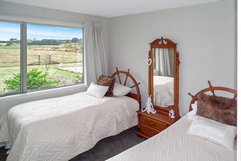 Photo of property in 290 Parsons Road, Weston, Oamaru, 9491