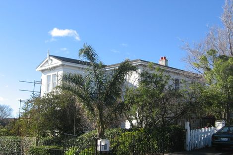 Photo of property in 102 Thompson Road, Bluff Hill, Napier, 4110