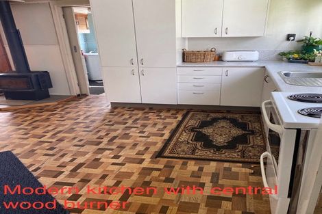 Photo of property in 10 Ongo Road, Hunterville, 4730