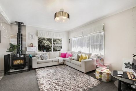 Photo of property in 1/6 Silver Creek Road, Weymouth, Auckland, 2103