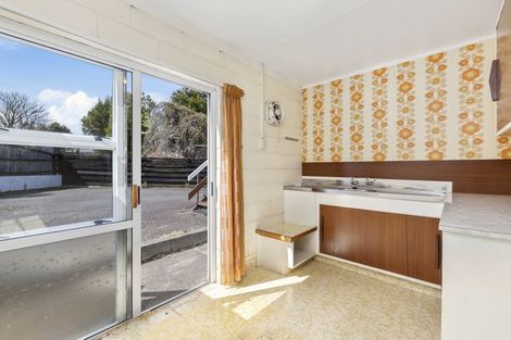 Photo of property in 76 Tamatea Road, Taupo, 3330