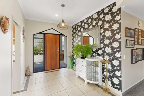 Photo of property in 15 Rifleman Lane, Paraparaumu Beach, Paraparaumu, 5032