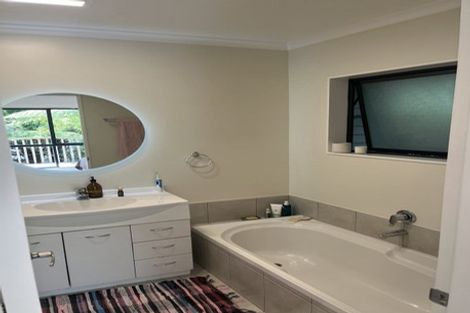 Photo of property in 7 Lowry Heights, Stokes Valley, Lower Hutt, 5019