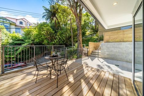 Photo of property in 5 Garfield Street, Brooklyn, Wellington, 6021