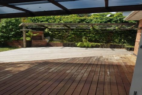 Photo of property in 17 Walton Road, Paraparaumu Beach, Paraparaumu, 5032