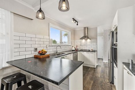 Photo of property in 8 Burn Street, Levin, 5510