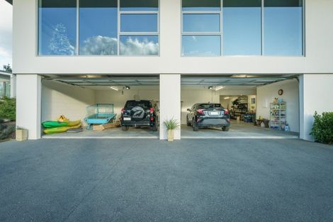 Photo of property in 10 Bevan Place, Wanaka, 9305