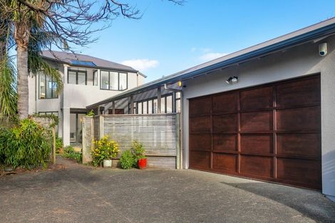 Photo of property in 22a Walker Road, Point Chevalier, Auckland, 1022