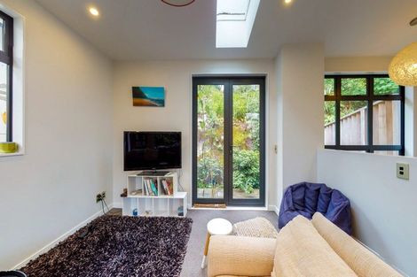 Photo of property in 13 San Sebastian Road, Kelburn, Wellington, 6012