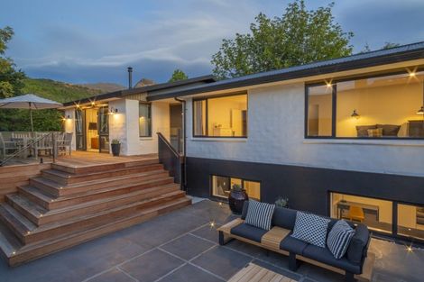 Photo of property in 2 Jenkins Place, Arrowtown, 9302