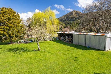 Photo of property in 108 Fairfax Street, Murchison, 7007