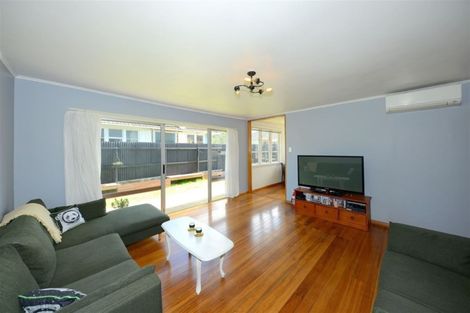 Photo of property in 2/7 Wilmot Street, Northcote, Christchurch, 8052