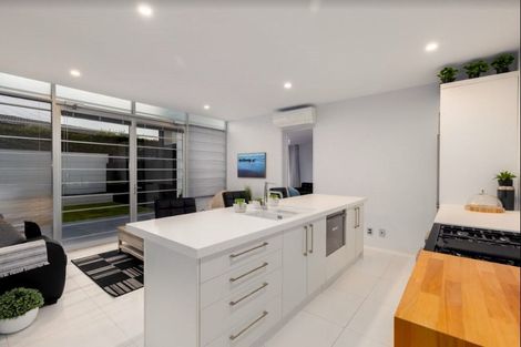 Photo of property in 12 Harry Ell Drive, Cashmere, Christchurch, 8022