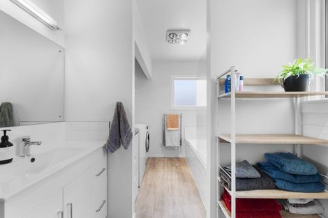 Photo of property in 74 Bowhill Road, New Brighton, Christchurch, 8083