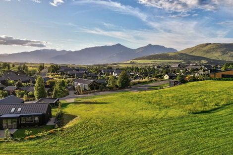 Photo of property in 13 Pendeen Crescent, Jacks Point, Queenstown, 9371