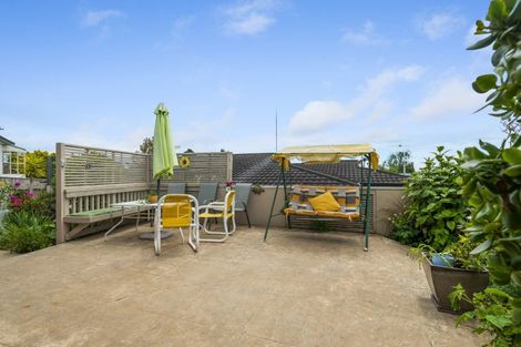 Photo of property in 14b Esmeralda Street, Welcome Bay, Tauranga, 3112