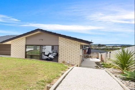 Photo of property in 9 Alloway Street, Westgate, Auckland, 0614