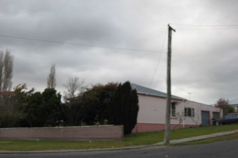 Photo of property in 124 Salcombe Street, Kaitangata, 9210
