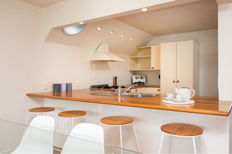 Photo of property in 2/17 Devon Street, Sydenham, Christchurch, 8023