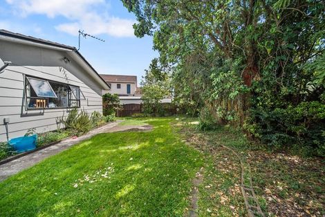 Photo of property in 2/397 Roscommon Road, Clendon Park, Auckland, 2103