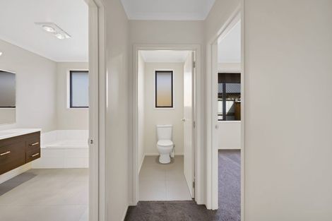 Photo of property in 2 Rawiri Drive, Bell Block, New Plymouth, 4312